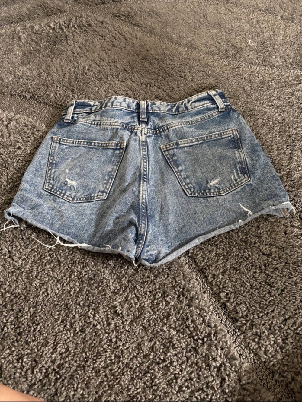 Wild Fable size 6 button down High-Rise Distressed Denim Shorts - Picture 5 of 11